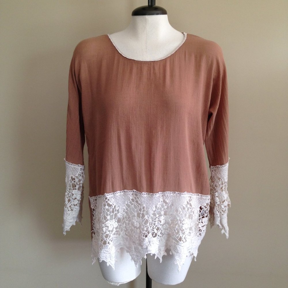 3X20 UMGE Tunic Hi Lo Crochet Bottom and Sleeve